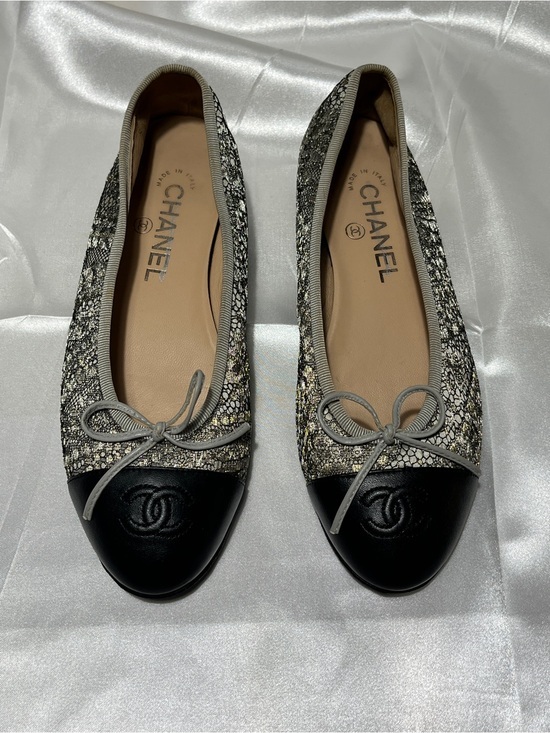CHANEL Shoes - CHANEL Black Cap-Toe Tweed Ballet Flats with Gray Trim